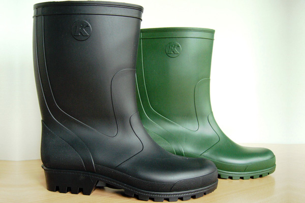 الشركة المصنعة للأحذية المطاطية الأحذية المطاطية المعزولة أحذية العمل المنزلية بولندا - الشريحة 04